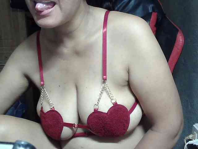 Prettyann46 webcam