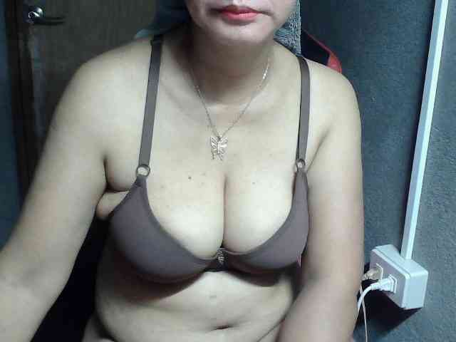 Prettyann46 webcam