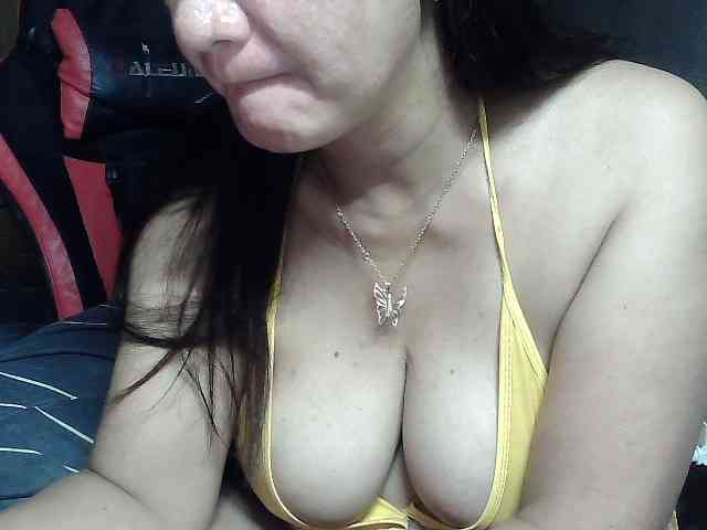 Prettyann46 webcam