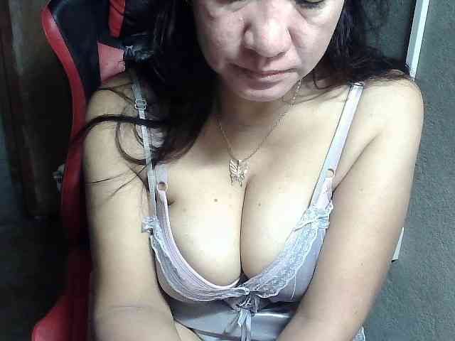 Prettyann46 webcam