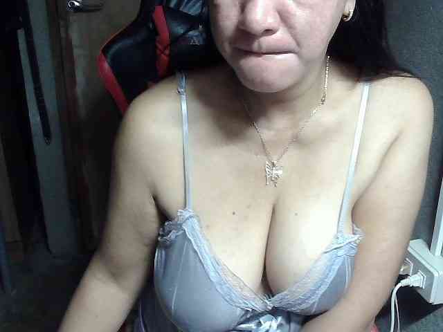 Prettyann46 webcam