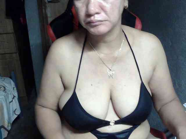 Prettyann46 webcam