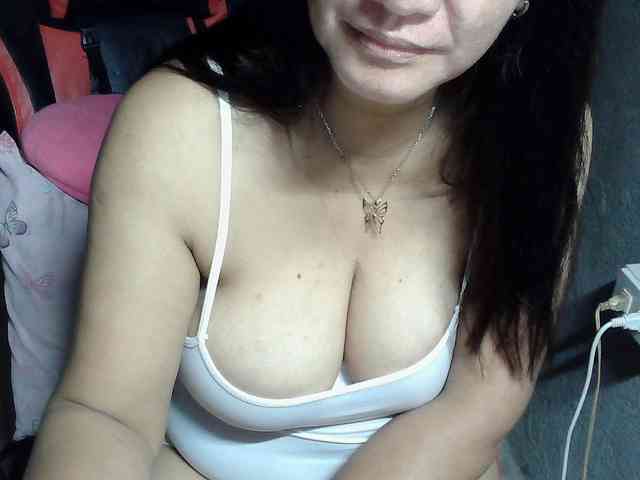 Prettyann46 webcam