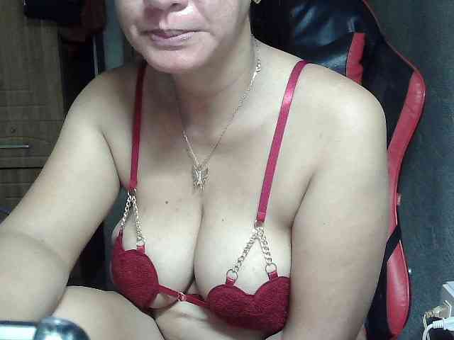 Prettyann46 webcam