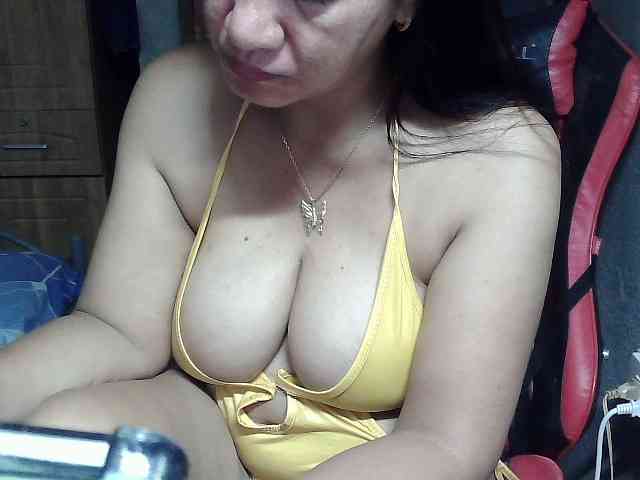 Prettyann46 webcam