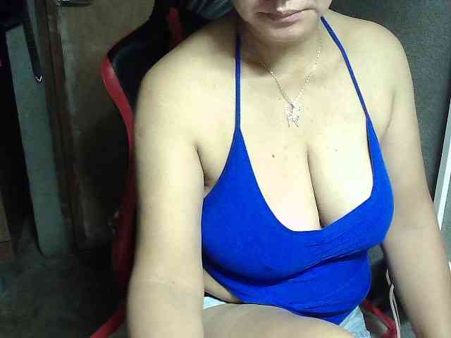 prettyann46's live room