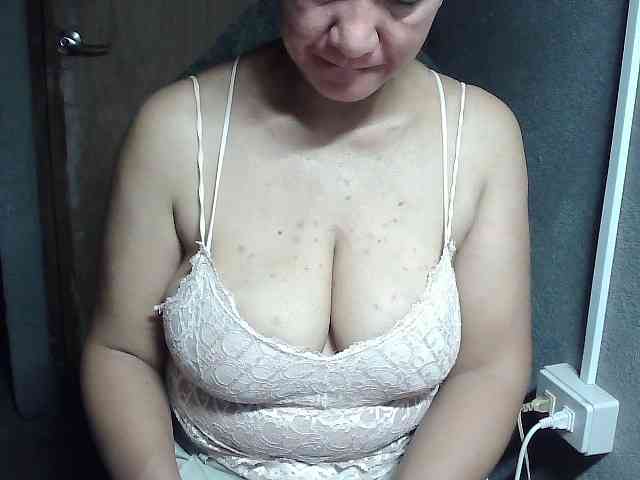 Prettyann46 webcam