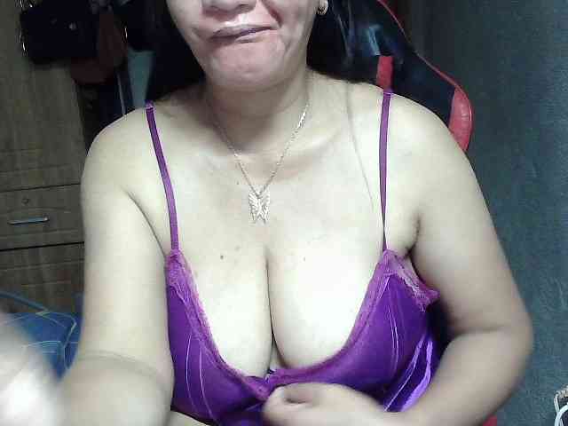 Prettyann46 webcam