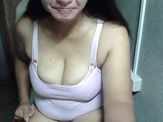 Prettyann46 webcam