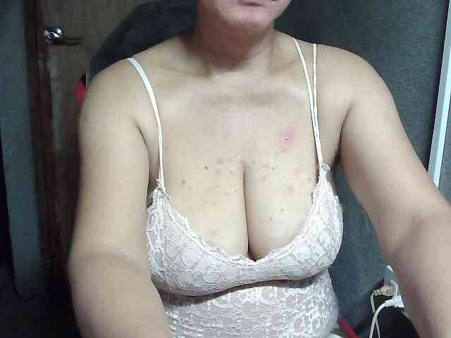 Prettyann46 webcam