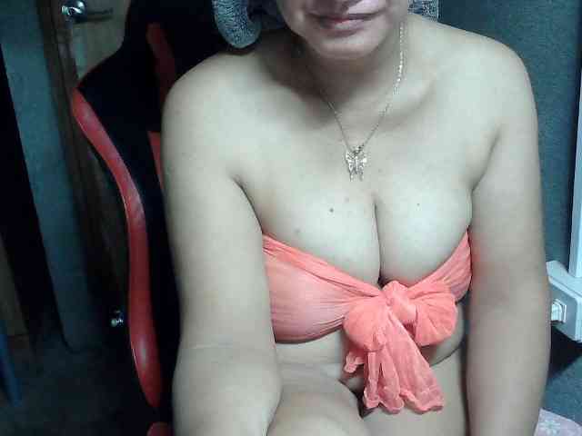 Prettyann46 webcam