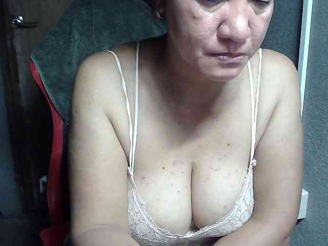 Prettyann46 webcam