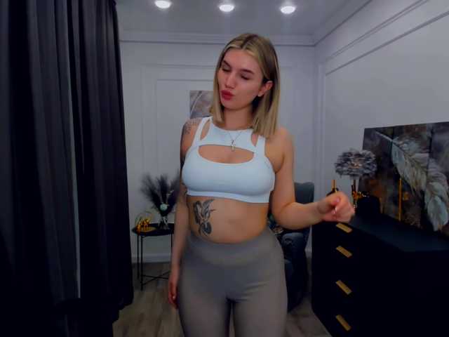 SelenaMoonlight's BongaCams show and profile