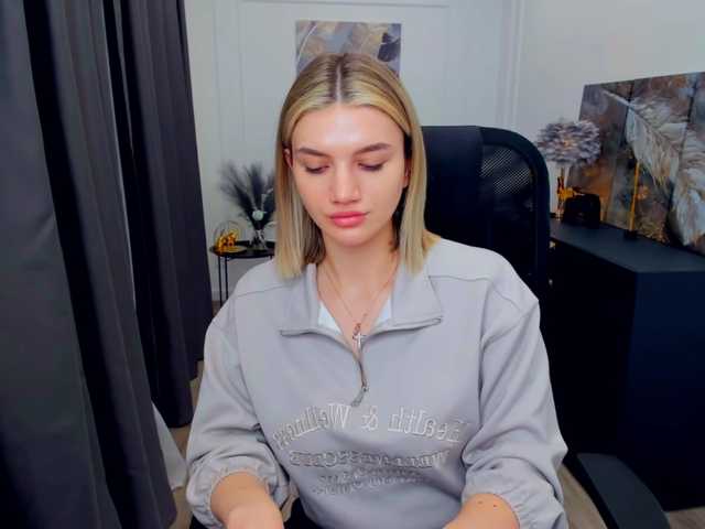 SelenaMoonlight's BongaCams show and profile