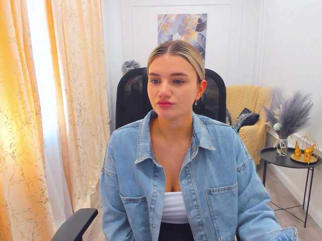 SelenaMoonlight live cam on BongaCams
