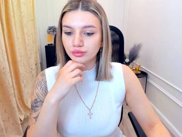 SelenaMoonlight live cam on BongaCams