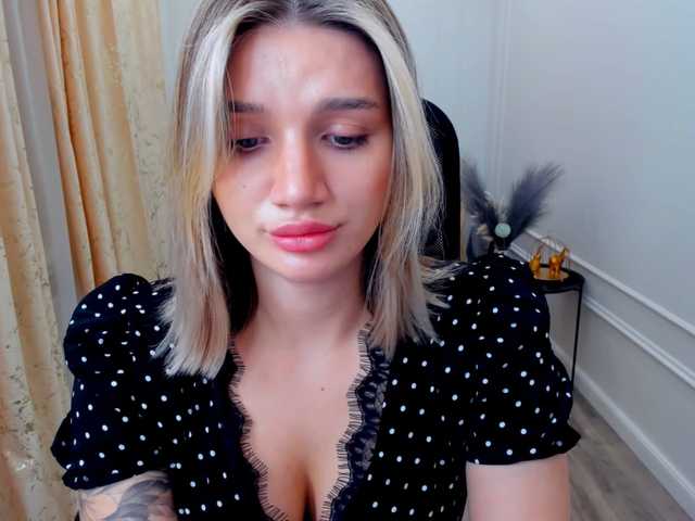 SelenaMoonlight live cam on BongaCams