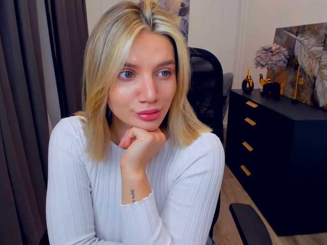 SelenaMoonlight's BongaCams show and profile