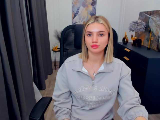 SelenaMoonlight's BongaCams show and profile