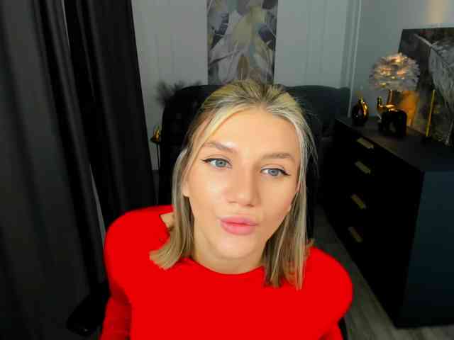 SelenaMoonlight webcam