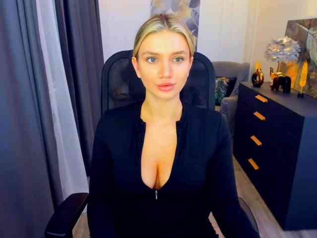 SelenaMoonlight webcam