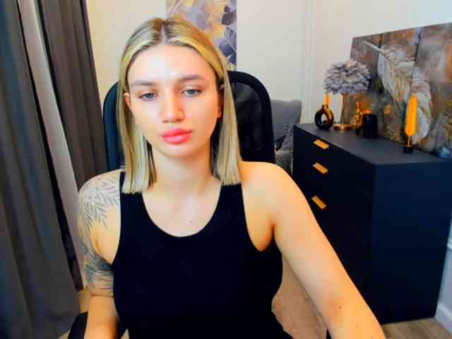 SelenaMoonlight webcam