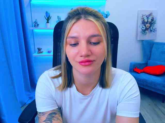 SelenaMoonlight webcam