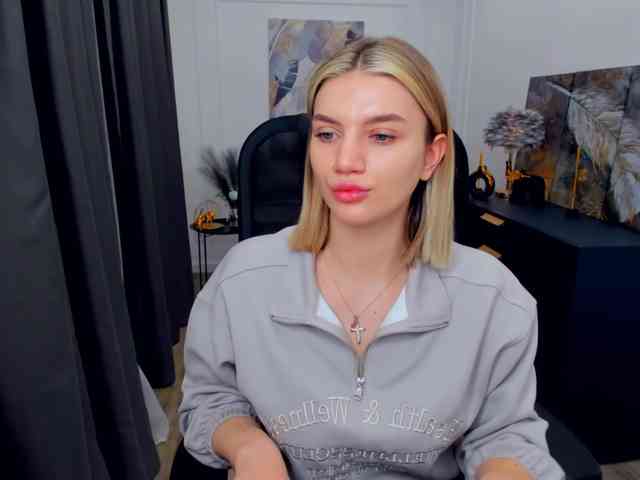 SelenaMoonlight webcam