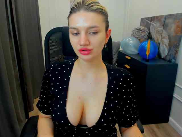 SelenaMoonlight webcam