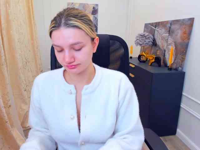SelenaMoonlight Live Webcam on BongaCams