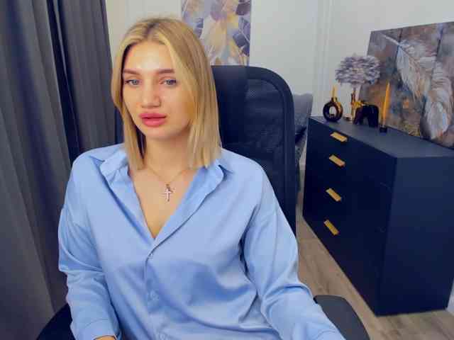 SelenaMoonlight webcam