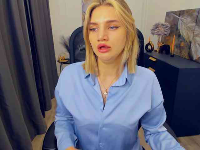 SelenaMoonlight webcam