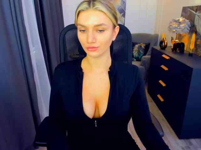 SelenaMoonlight webcam