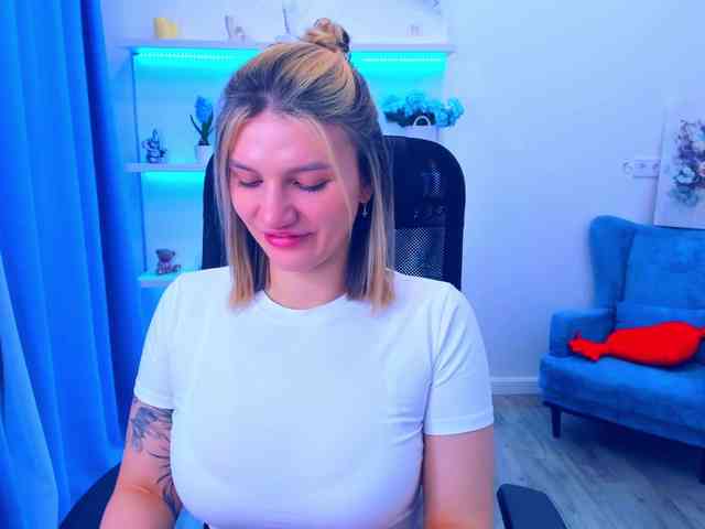 SelenaMoonlight webcam