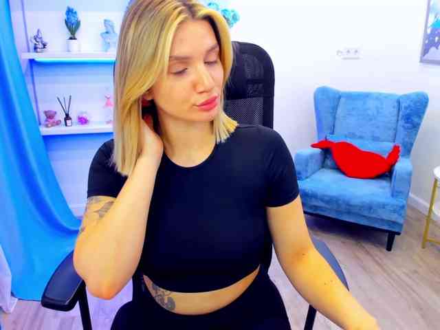 SelenaMoonlight webcam