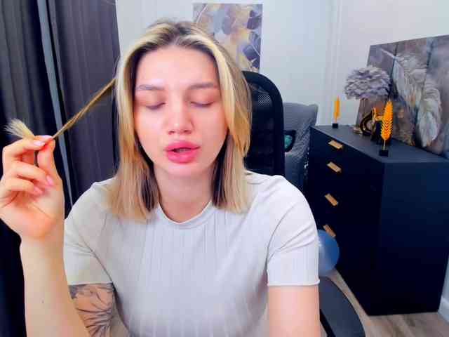 SelenaMoonlight webcam
