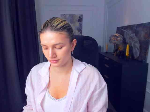SelenaMoonlight webcam