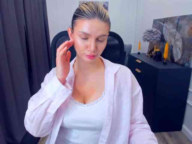 SelenaMoonlight webcam