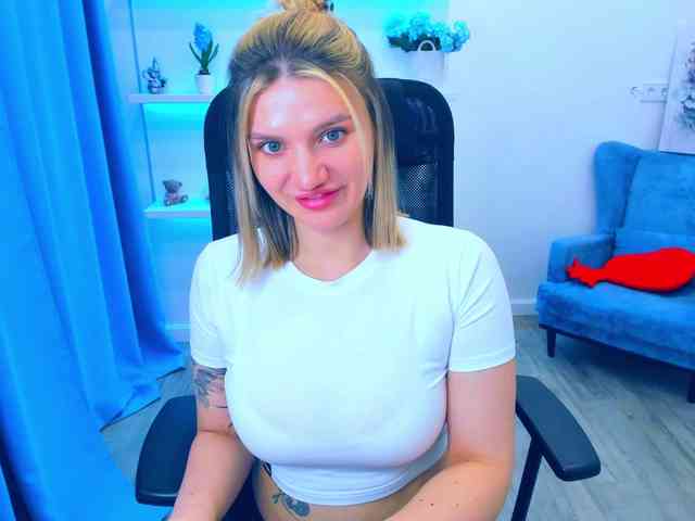 SelenaMoonlight webcam