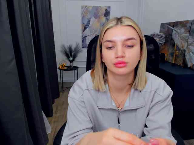 SelenaMoonlight webcam