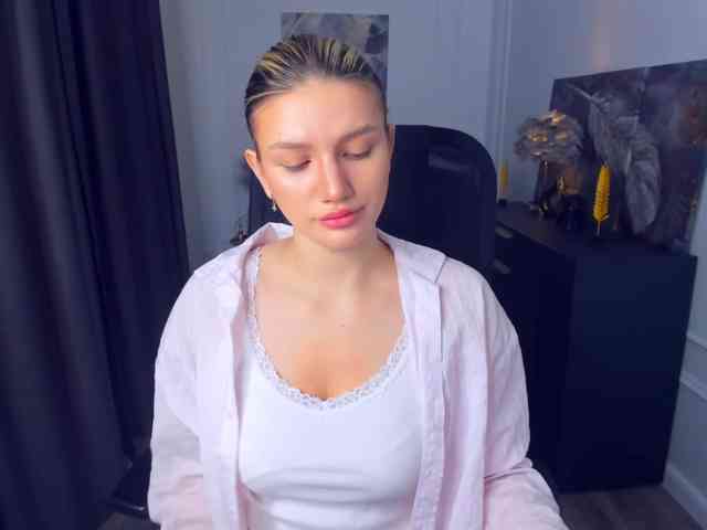 SelenaMoonlight webcam