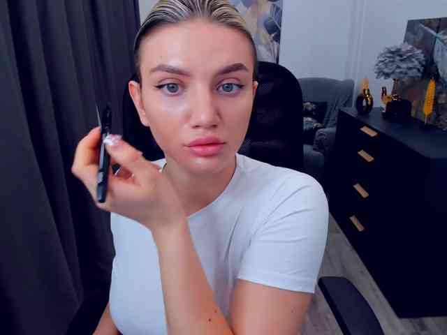 SelenaMoonlight webcam