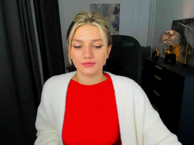 SelenaMoonlight webcam