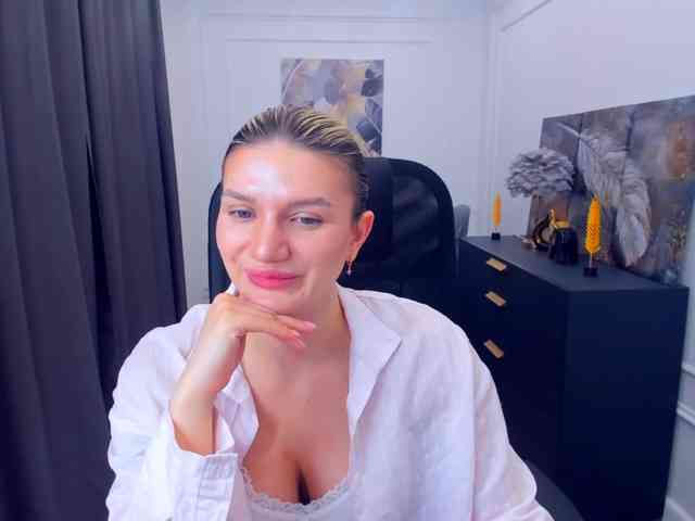 SelenaMoonlight webcam