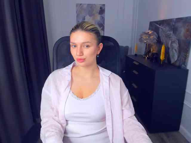 SelenaMoonlight webcam