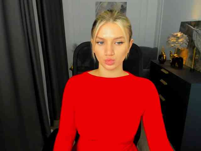 SelenaMoonlight webcam