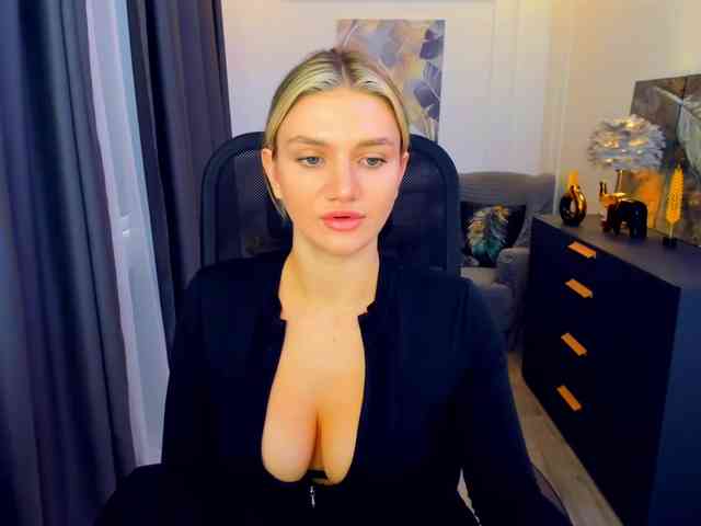 SelenaMoonlight webcam