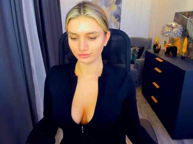 SelenaMoonlight webcam