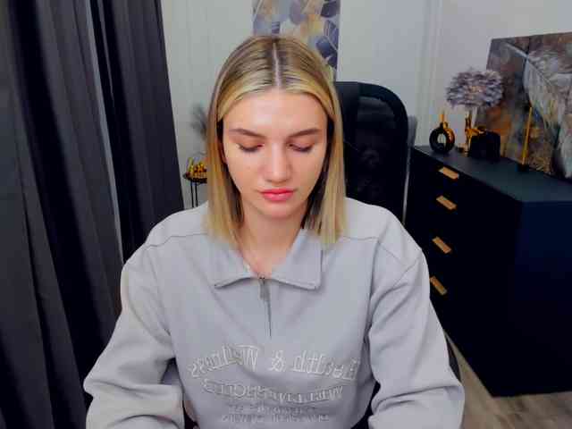 SelenaMoonlight webcam