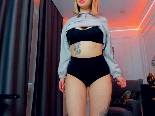 SelenaMoonlight webcam